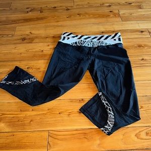 Lululemon Black Capris